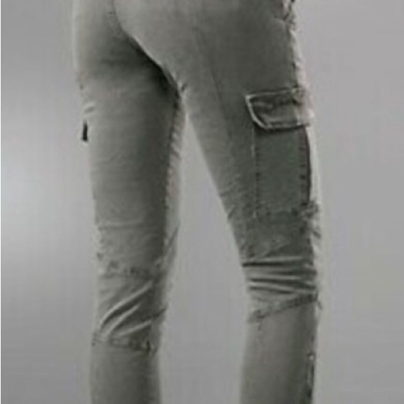 JBrand Houlihan Skinny Cargos. Size 25 - Picture 2 of 9